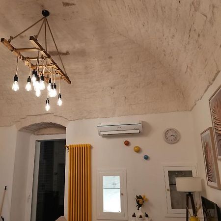Edyta'S Apartment Остуни Екстериор снимка