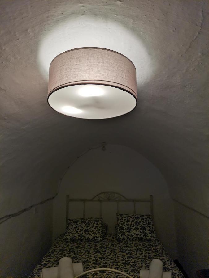 Edyta'S Apartment Остуни Екстериор снимка
