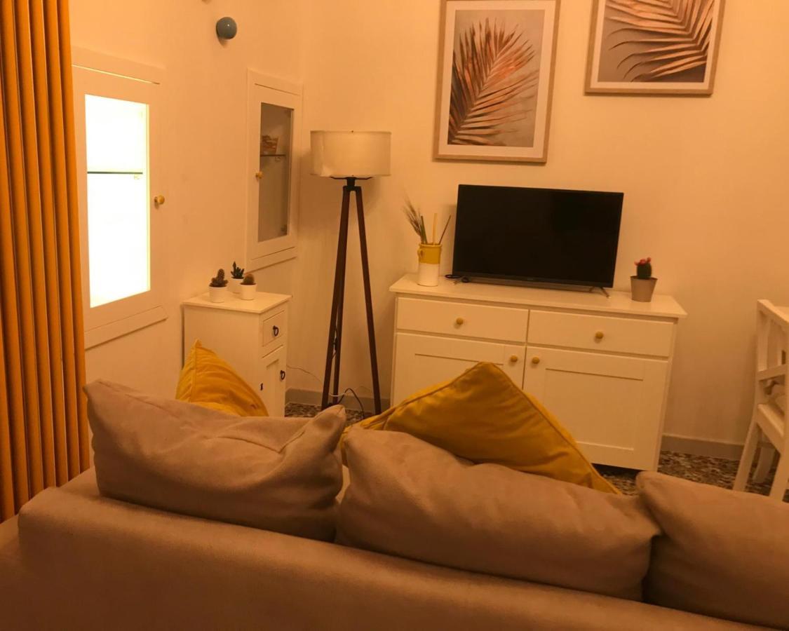 Edyta'S Apartment Остуни Екстериор снимка