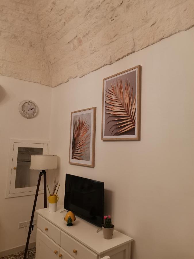Edyta'S Apartment Остуни Екстериор снимка