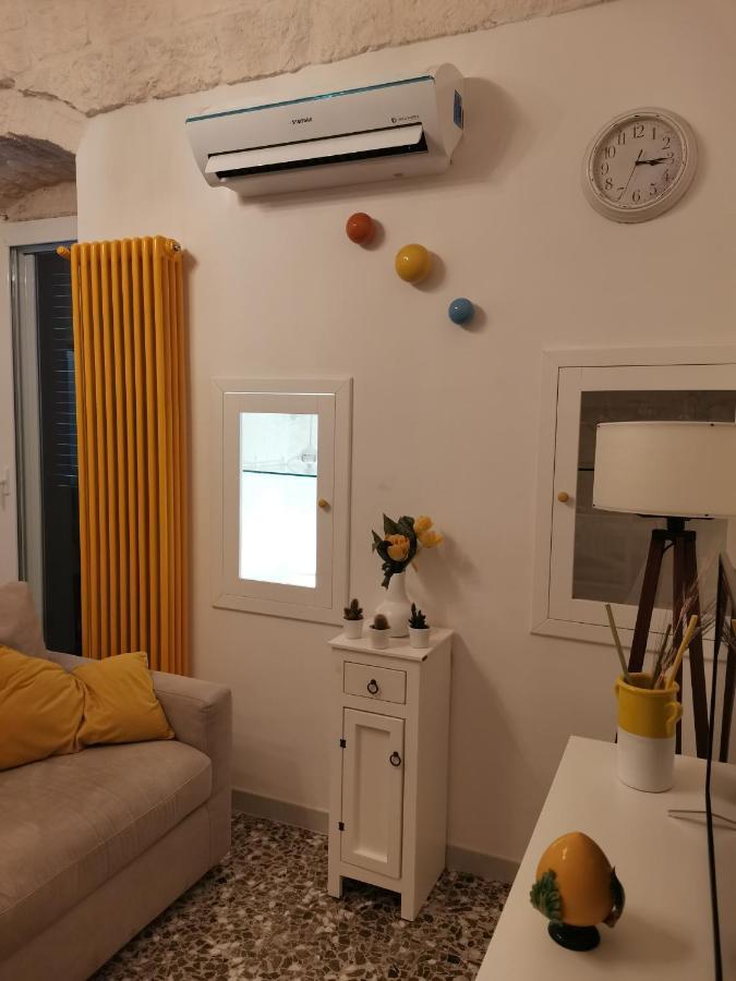 Edyta'S Apartment Остуни Екстериор снимка