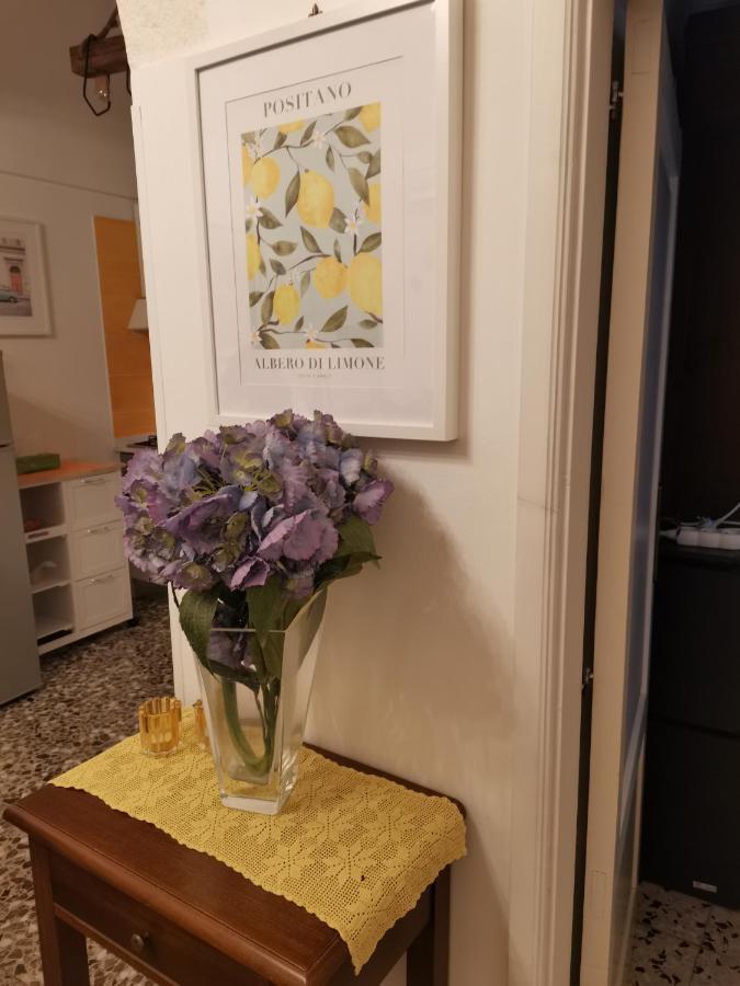 Edyta'S Apartment Остуни Екстериор снимка