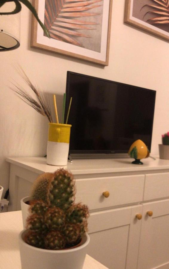 Edyta'S Apartment Остуни Екстериор снимка