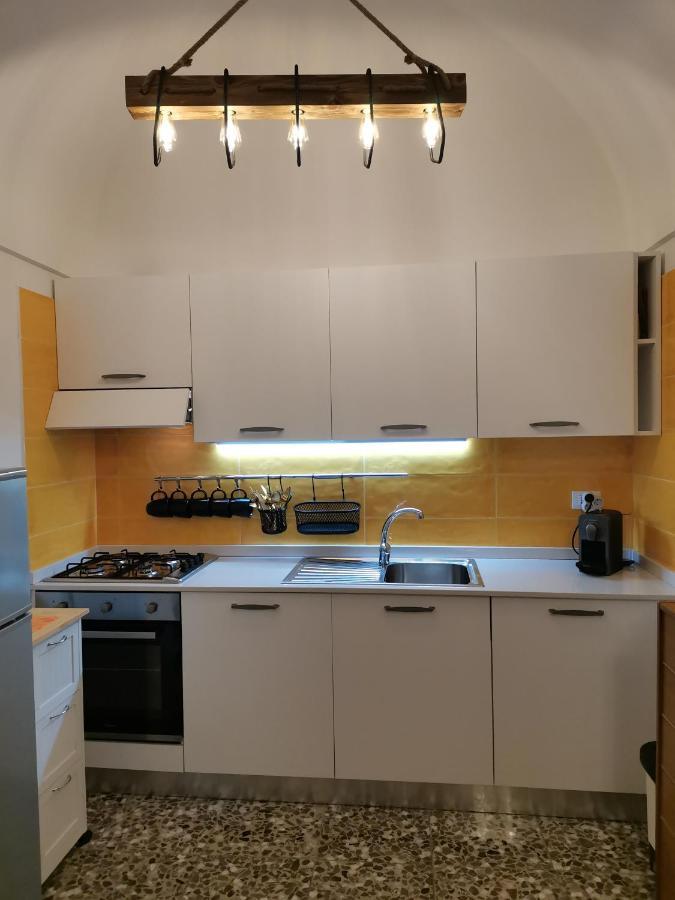 Edyta'S Apartment Остуни Екстериор снимка